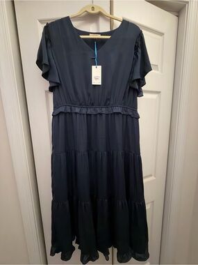tea n rose Navy Tiered V-Neck Maxi Dress